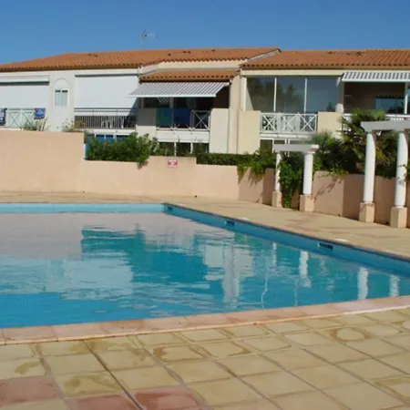 T2 Climatise Avec Piscine Et Parking Au Cap D'agde - Fr-1-607-52 דירה אגדה