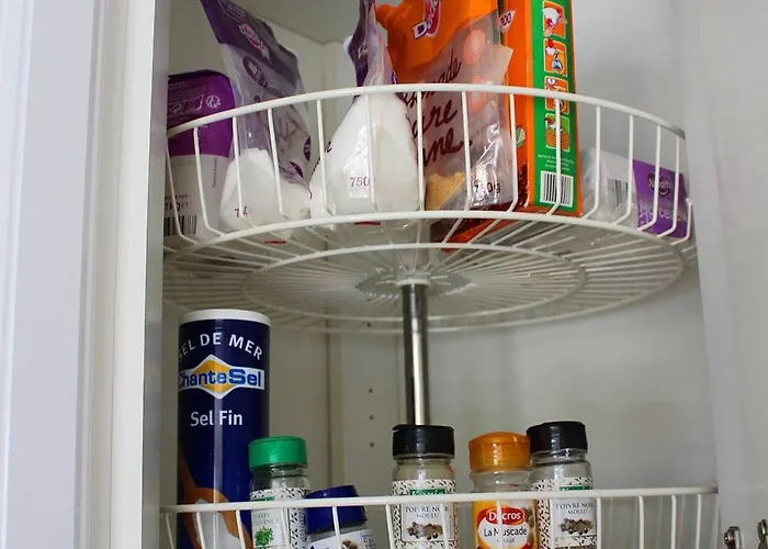 T2 Climatise Avec Piscine Et Parking Au Cap D'agde - Fr-1-607-52 Агд