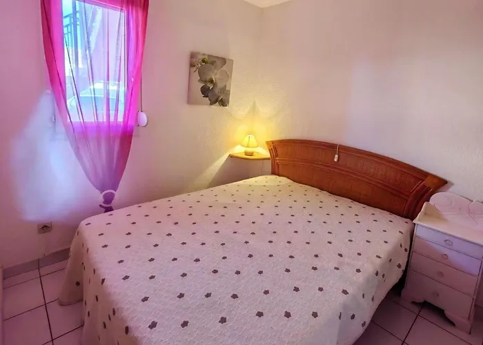 T2 Climatise Avec Piscine Et Parking Au Cap D'agde - Fr-1-607-52 Апартаменты *