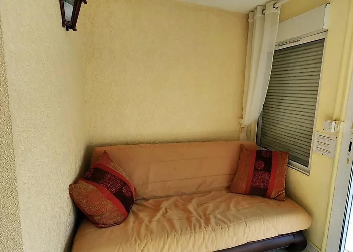 Апартаменты T2 Climatise Avec Piscine Et Parking Au Cap D'agde - Fr-1-607-52 Агд