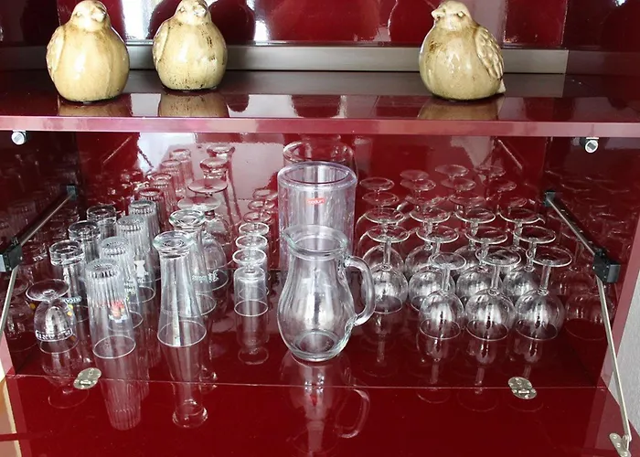 T2 Climatise Avec Piscine Et Parking Au Cap D'agde - Fr-1-607-52 *